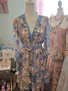 Boston Proper Blue & Cream Baroque V-Neck Ruffle Dress